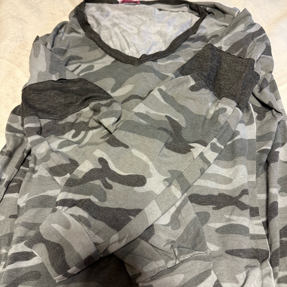 Camo LS t shirt